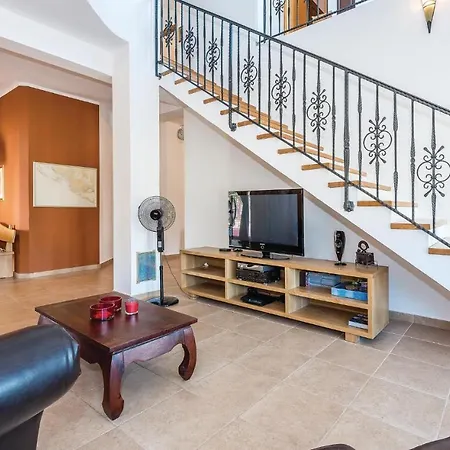 Holiday home Beautiful In With Wifi Sibenik